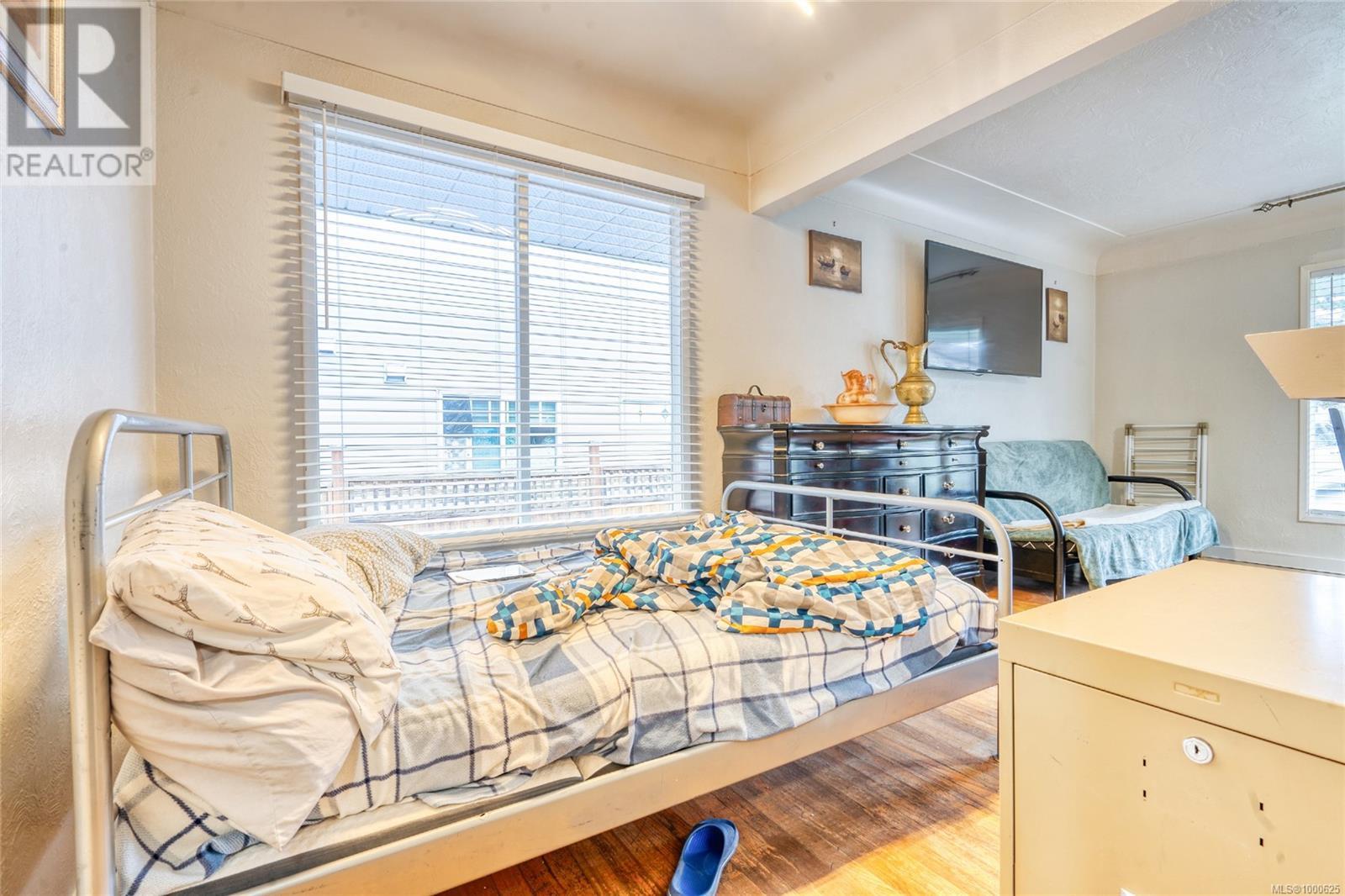  3054 Donald Street, Saanich