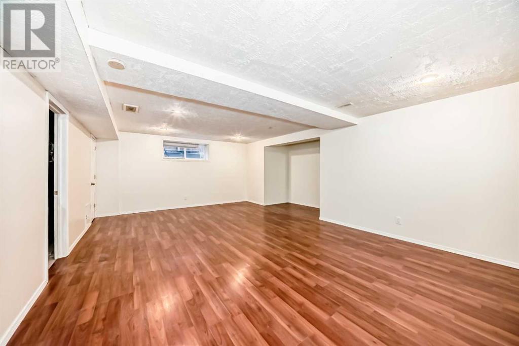 Single Family House for Sale in  Coventry Hills Drive NE Coventry Hills Calgary 