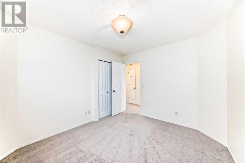 Single Family House for Sale in  Coventry Hills Drive NE Coventry Hills Calgary 