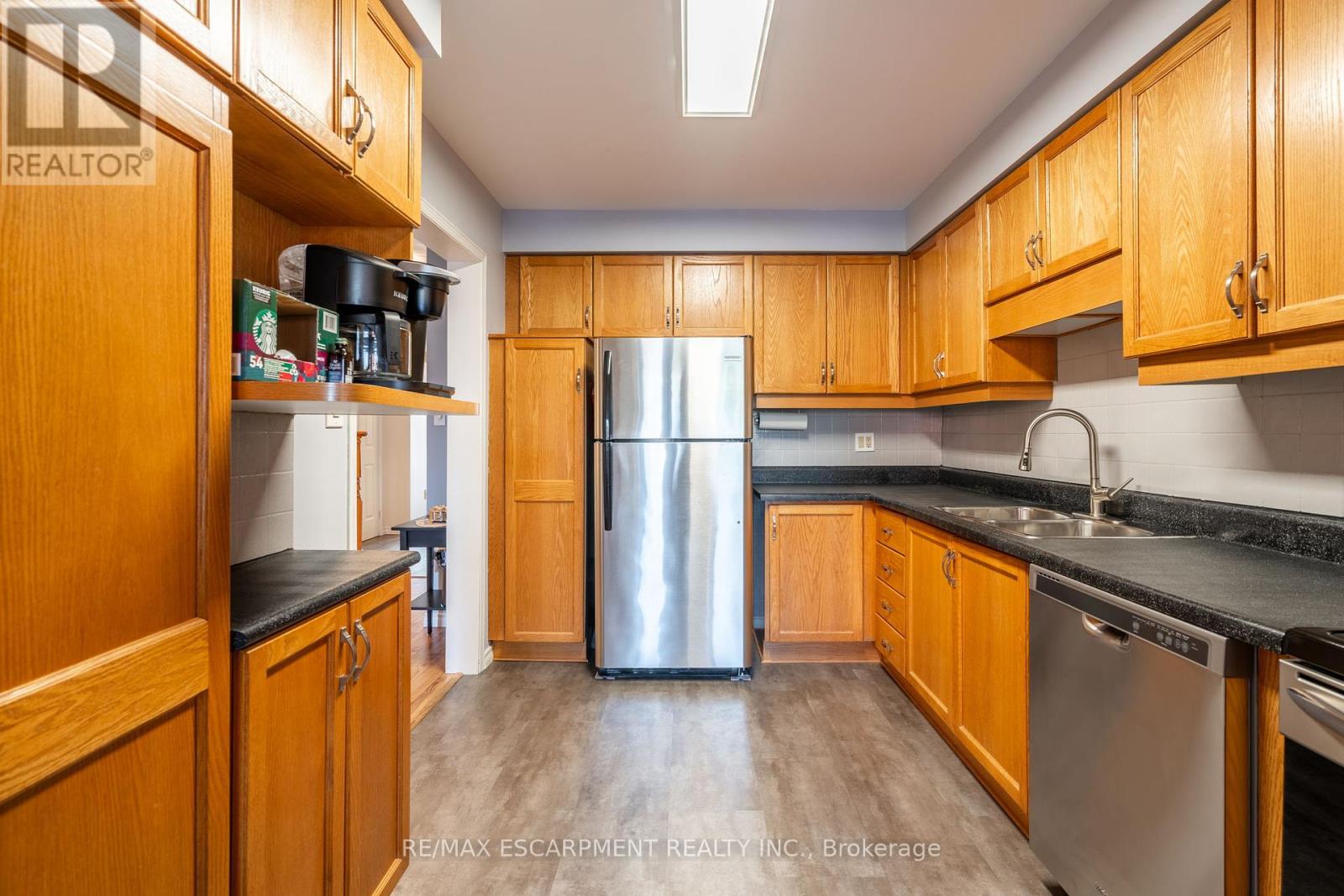 Photo 14 of 85 Royalvista Drive, Hamilton ON