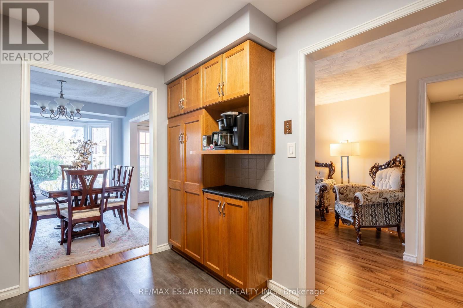 Photo 15 of 85 Royalvista Drive, Hamilton ON