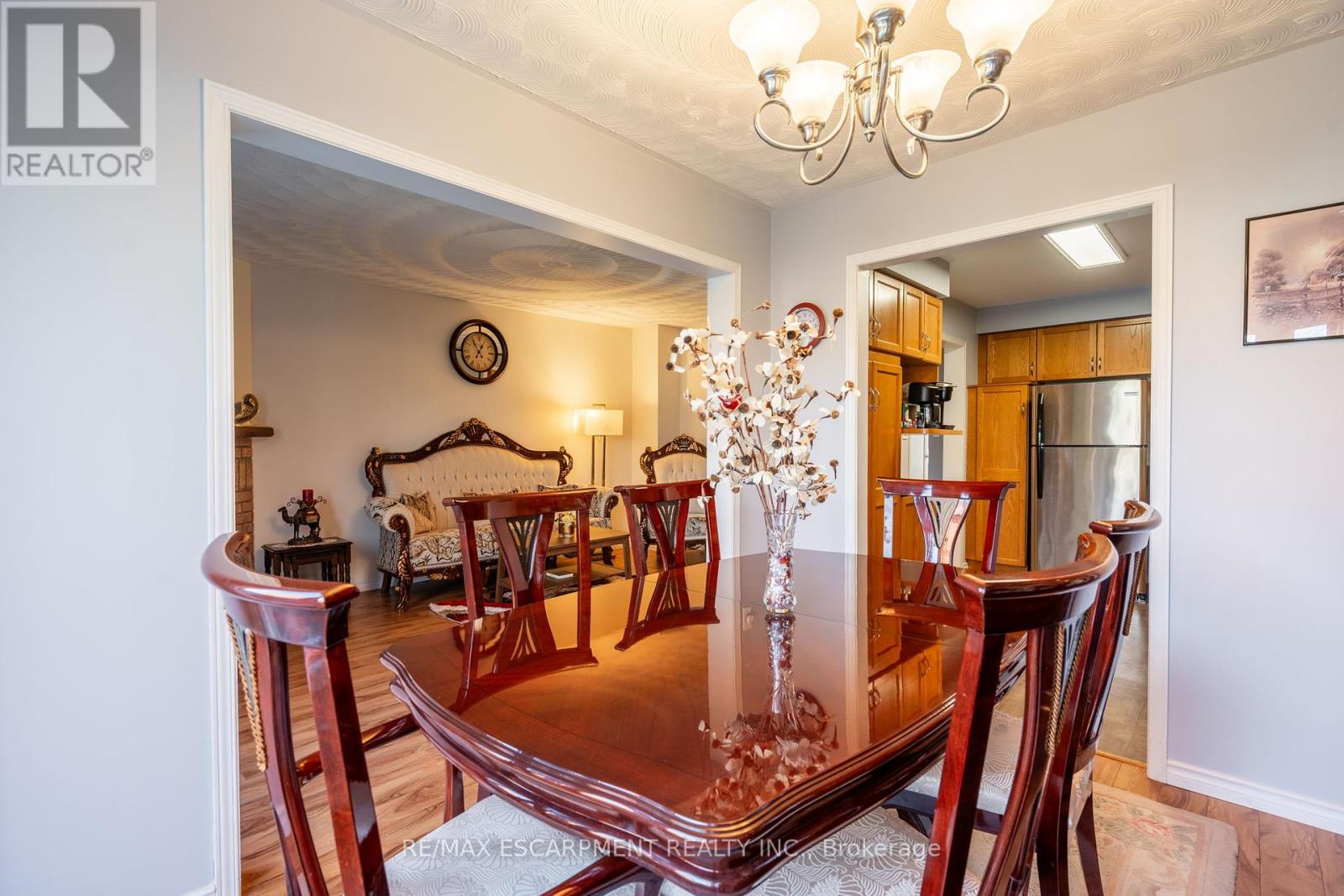 Photo 19 of 85 Royalvista Drive, Hamilton ON
