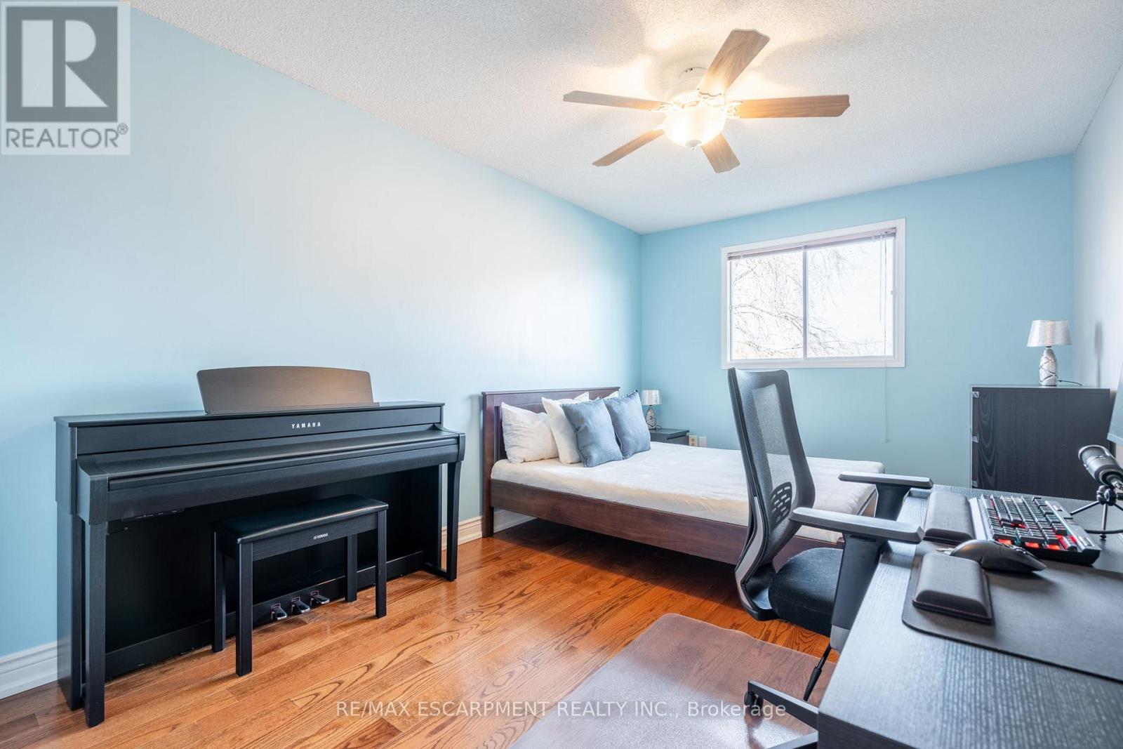Photo 34 of 85 Royalvista Drive, Hamilton ON