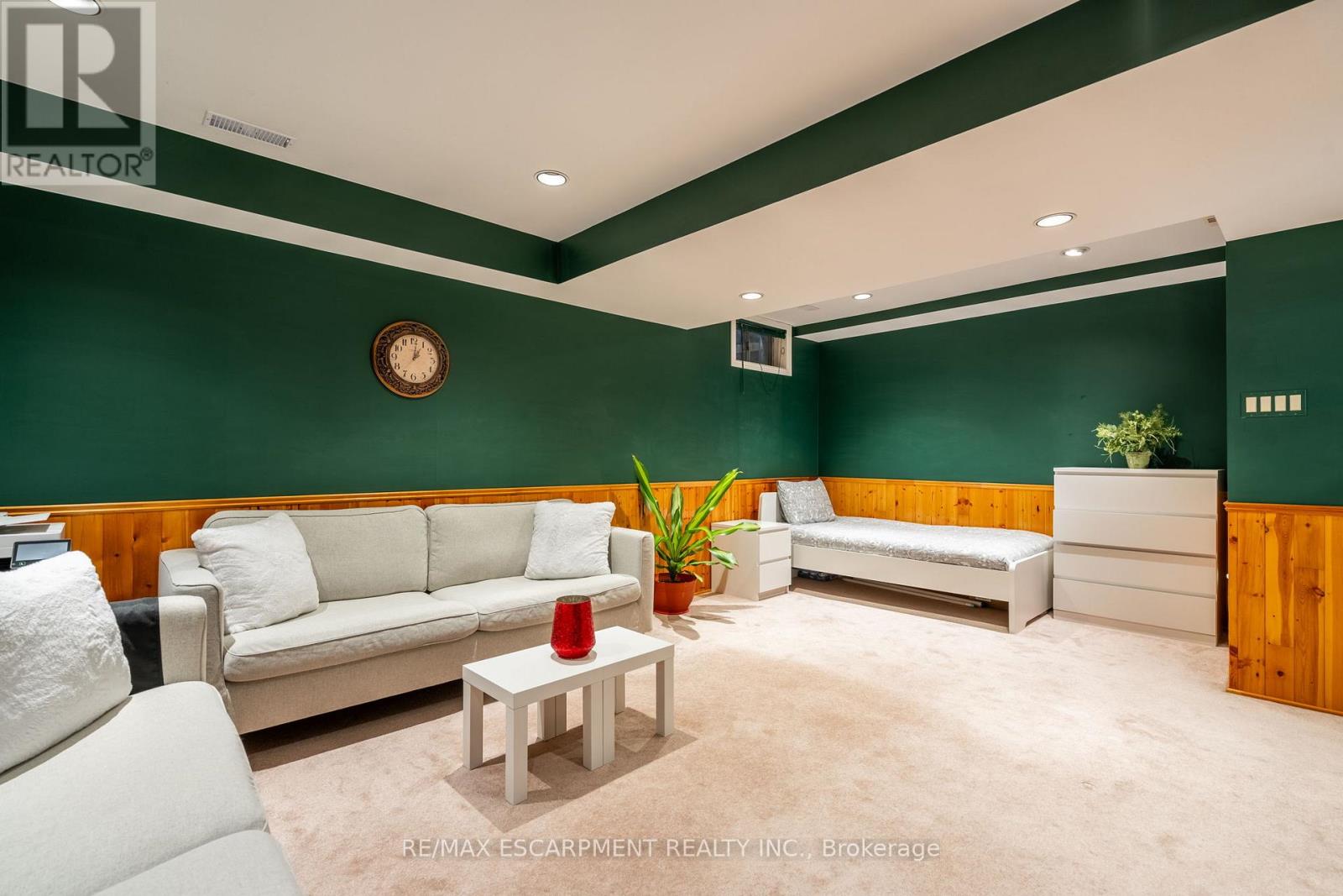 Photo 41 of 85 Royalvista Drive, Hamilton ON