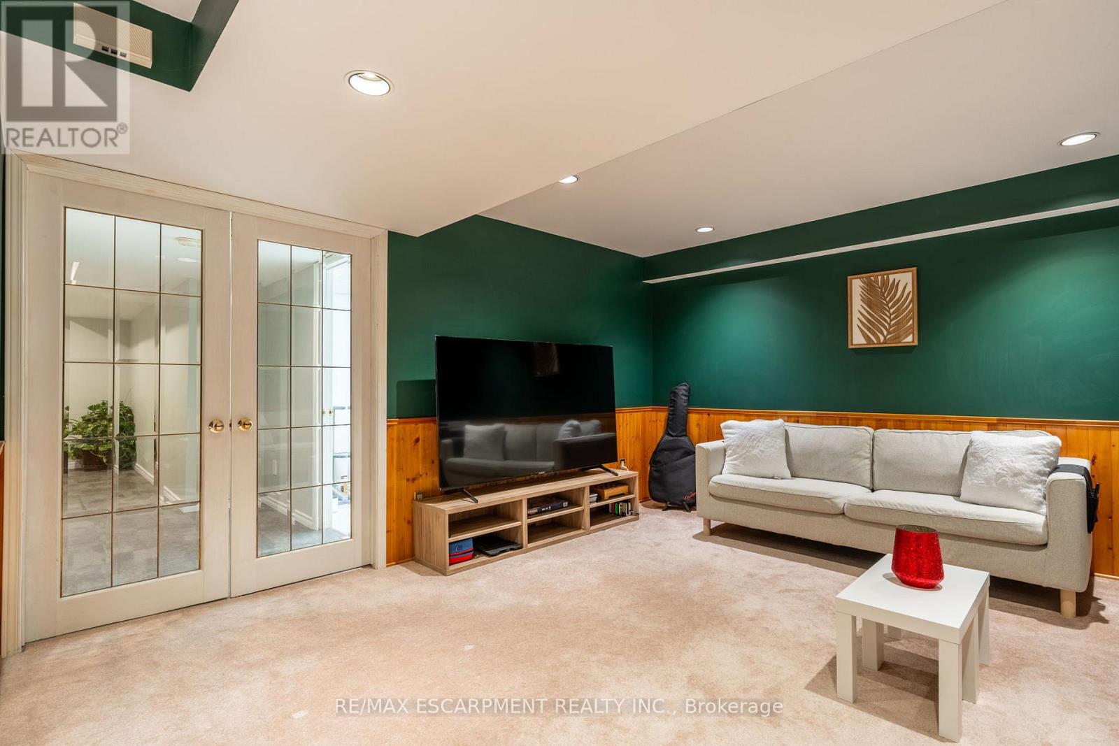 Photo 42 of 85 Royalvista Drive, Hamilton ON
