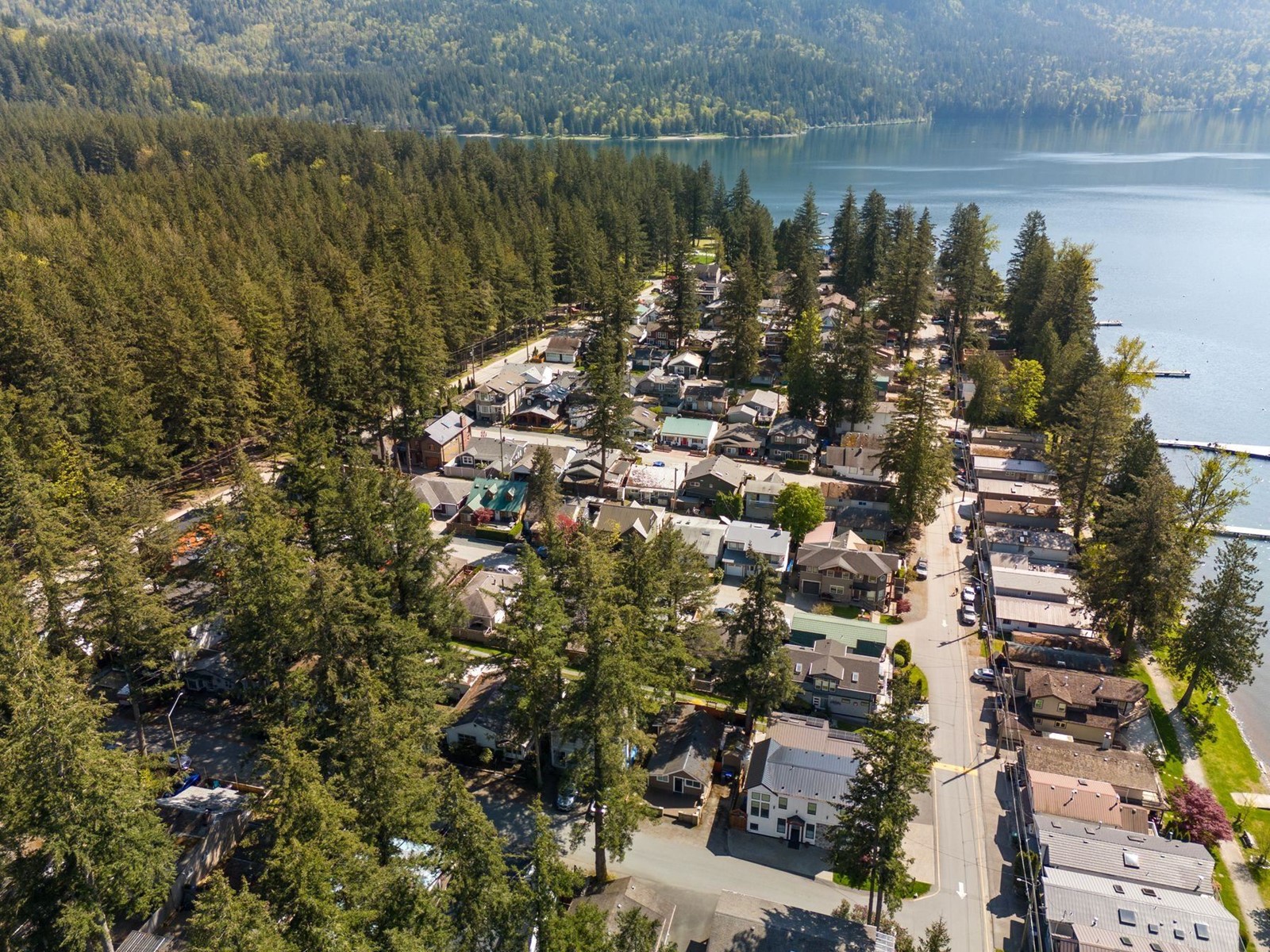 Photo 10 of 363 Pine Street Cultus Lake North, Cultus Lake BC