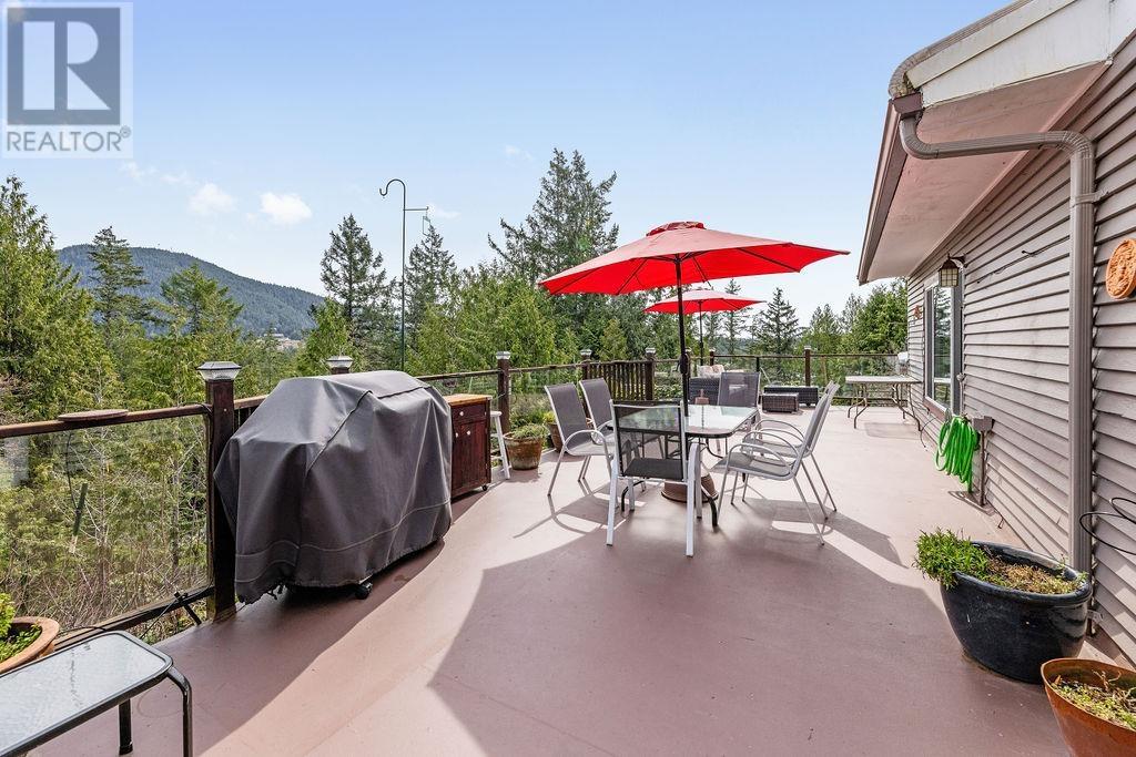 4906 SINCLAIR BAY ROAD, Garden Bay
