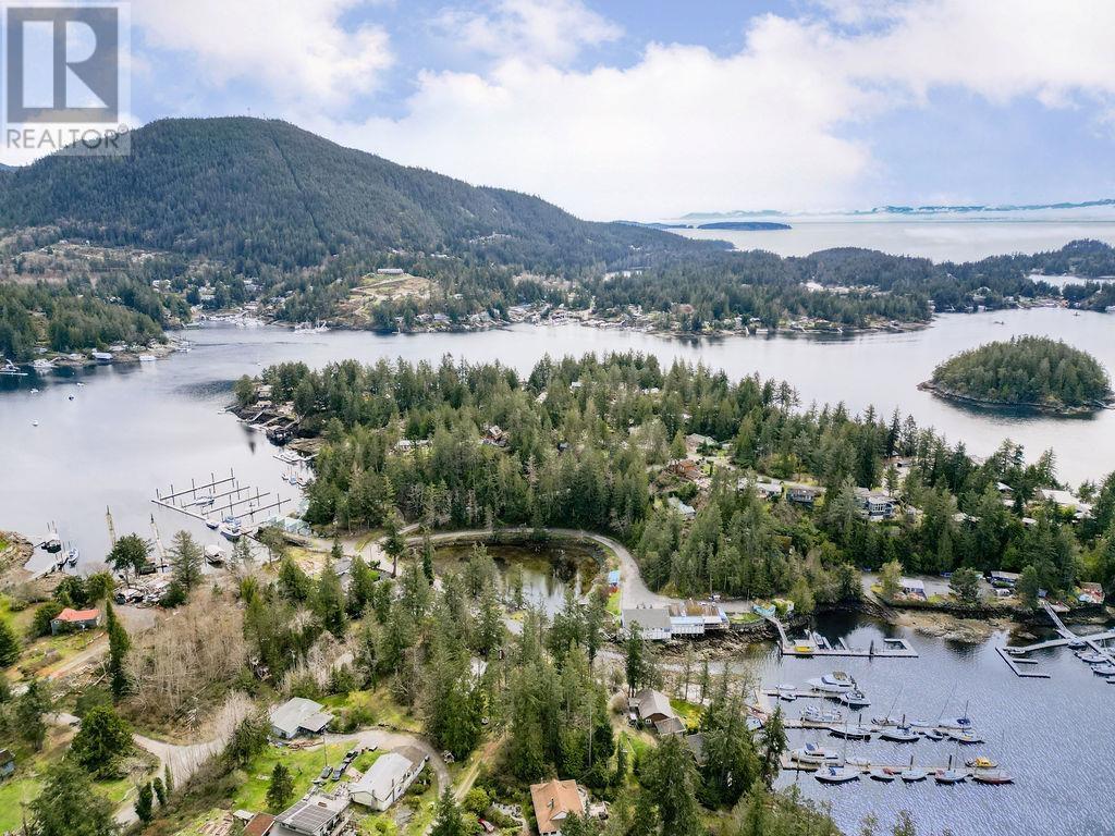 4906 SINCLAIR BAY ROAD, Garden Bay