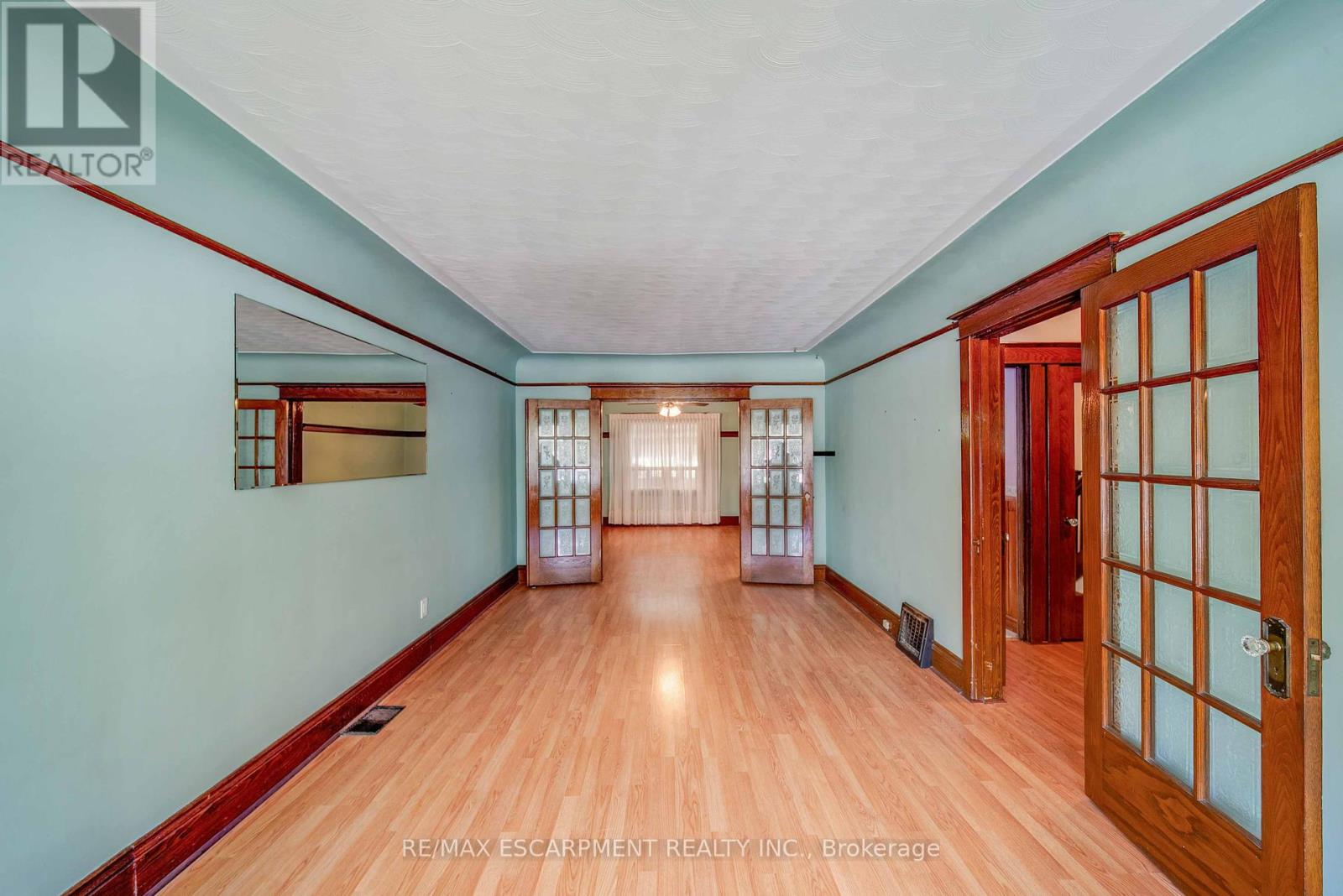 Photo 26 of 101 Houghton Avenue S, Hamilton ON