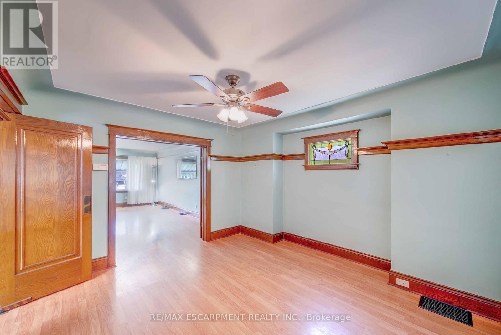 Photo 24 of 101 Houghton Avenue S, Hamilton ON