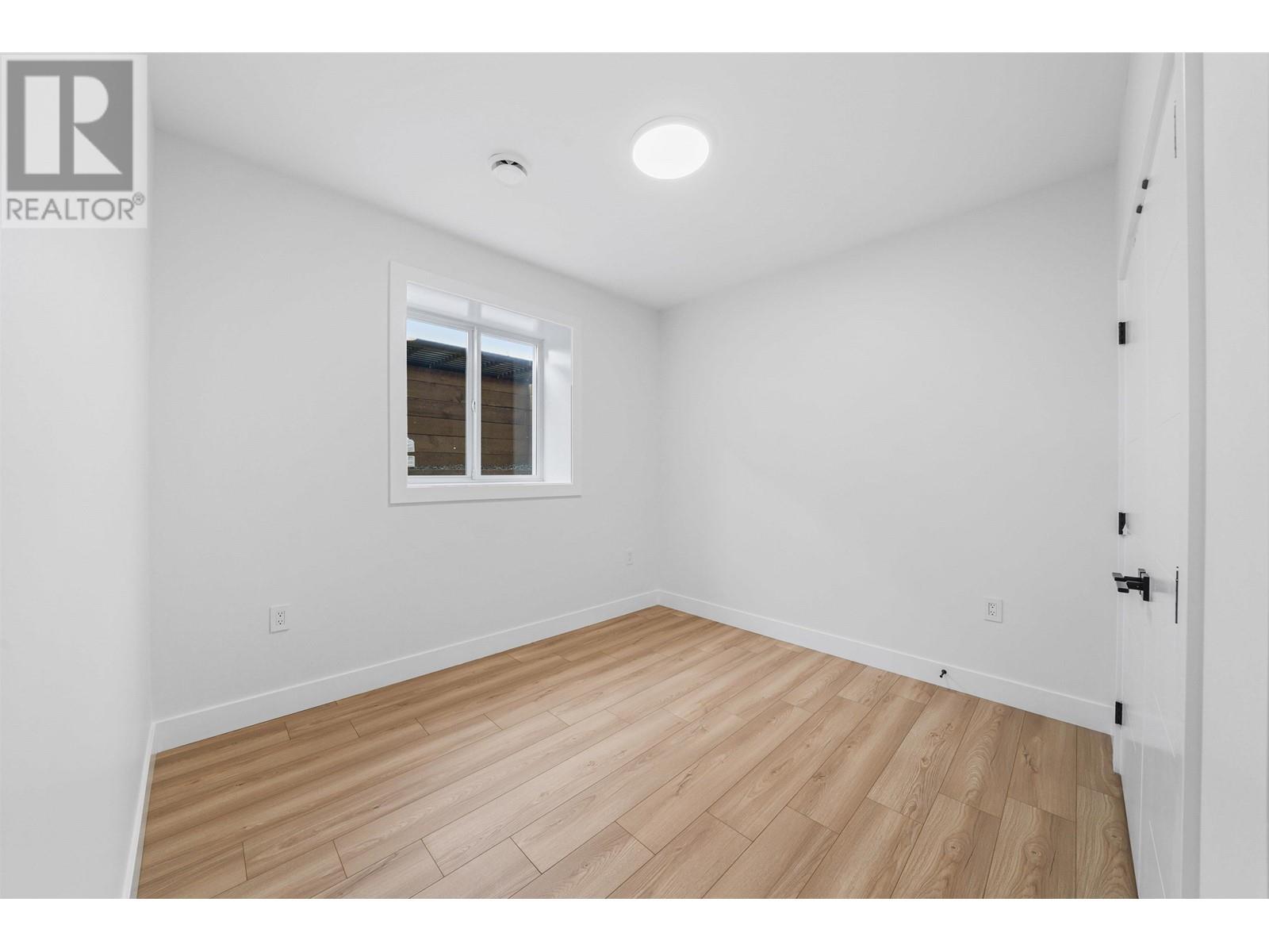 Photo 33 of 19098 Doerksen Drive, Pitt Meadows BC