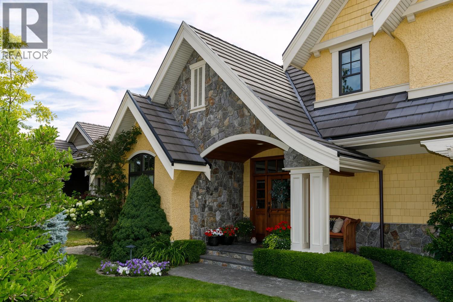  427 Long Ridge Drive, Kelowna