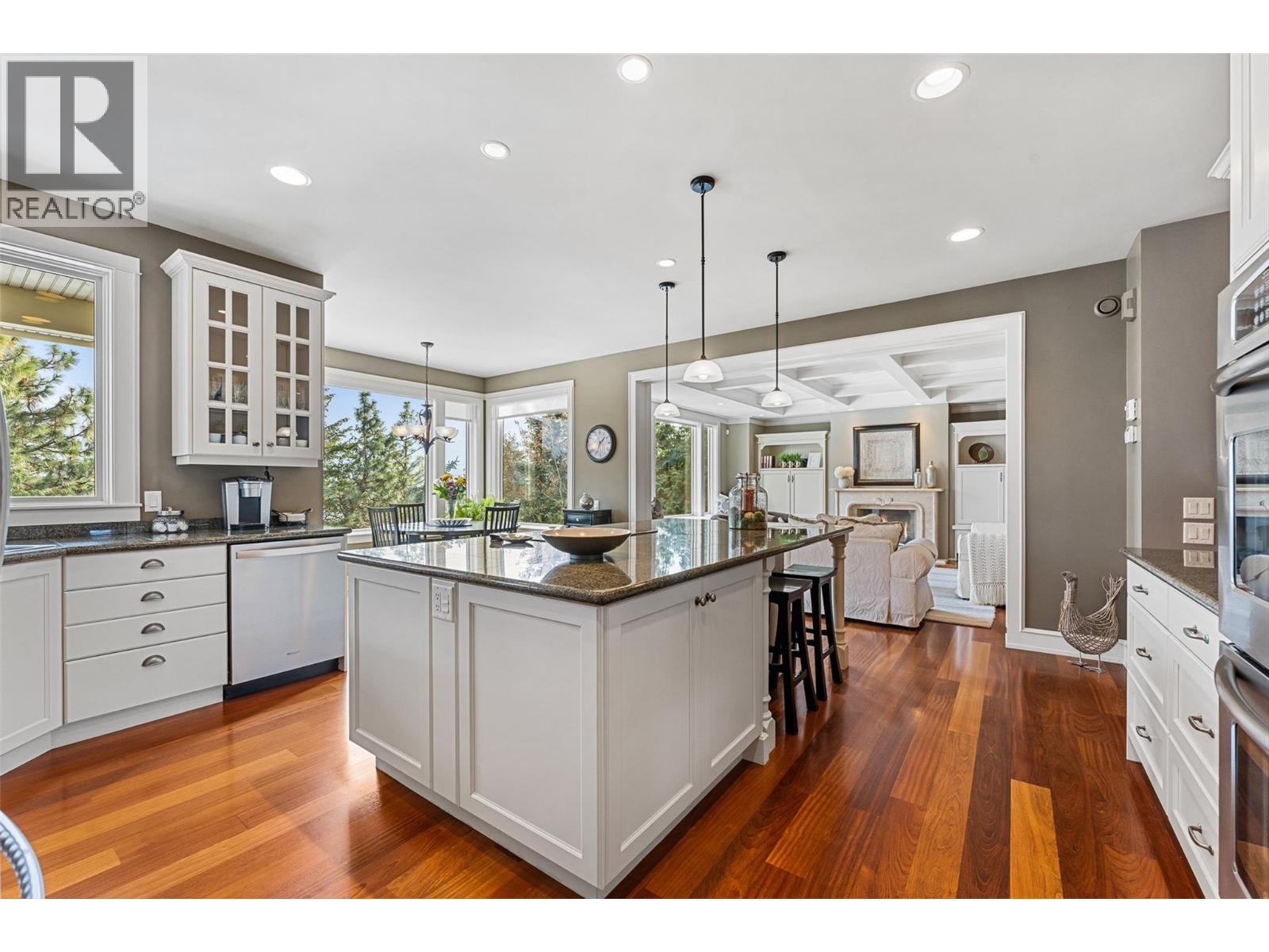  427 Long Ridge Drive, Kelowna