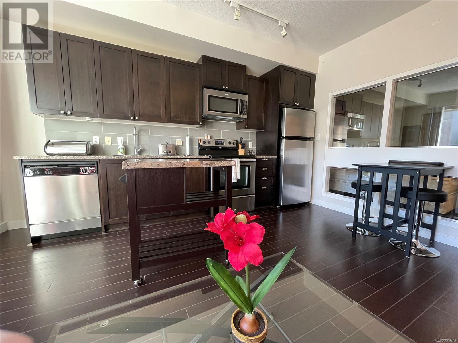 312 99 Chapel St, Nanaimo real estate listing 991673