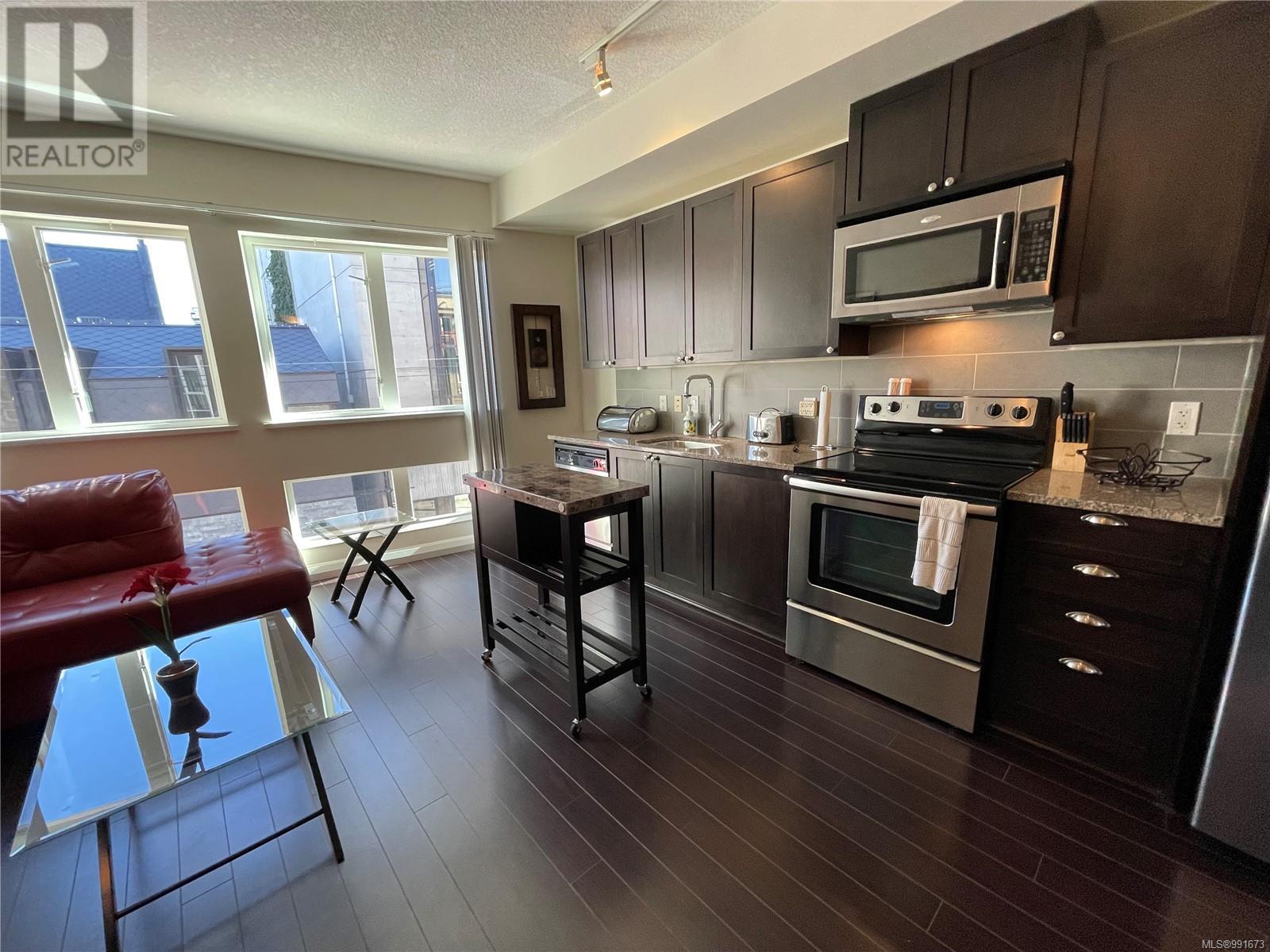312 99 Chapel St, Nanaimo real estate listing 991673