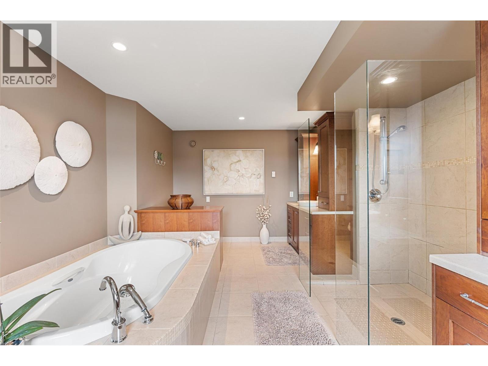  427 Long Ridge Drive, Kelowna
