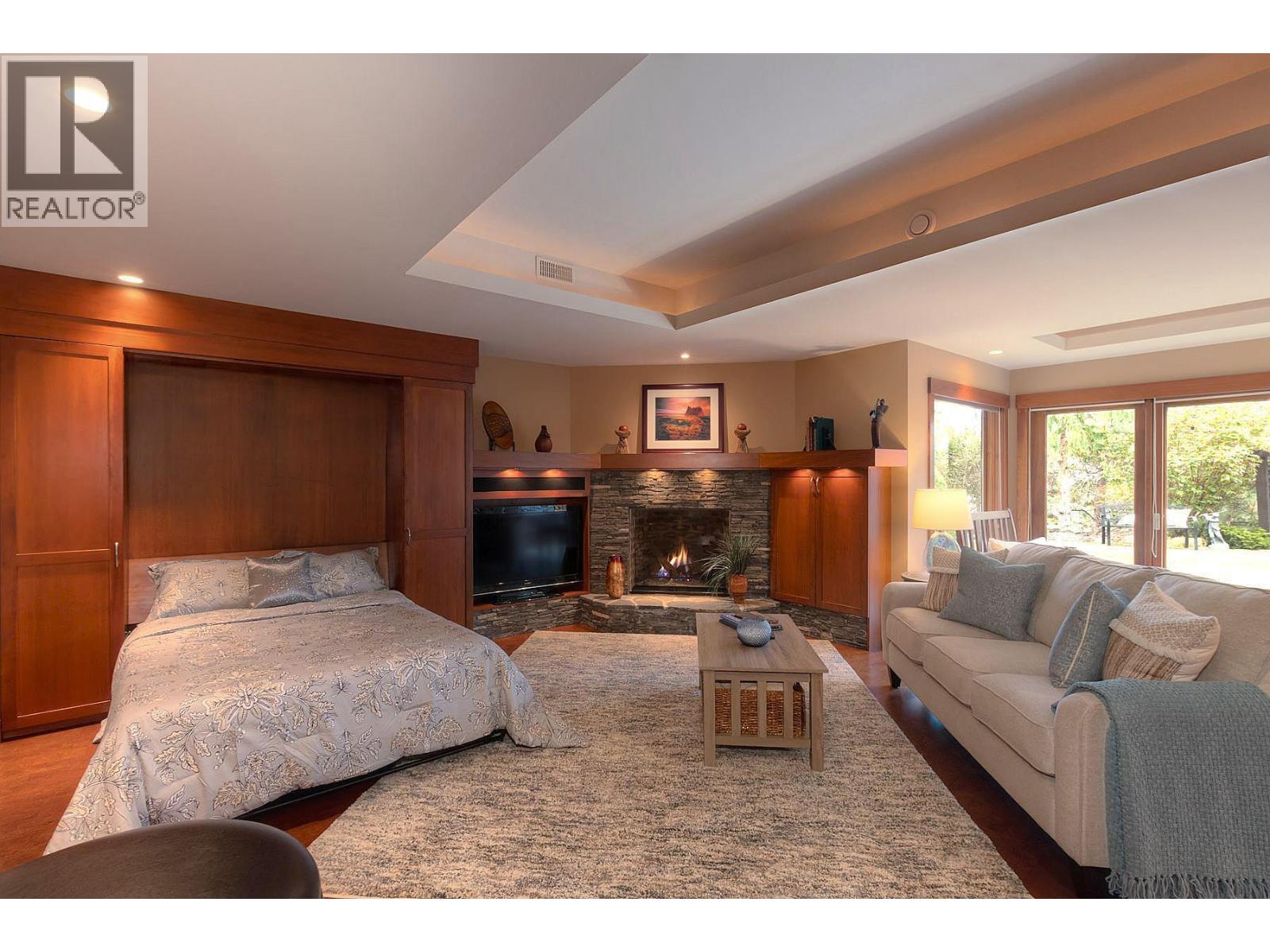  427 Long Ridge Drive, Kelowna