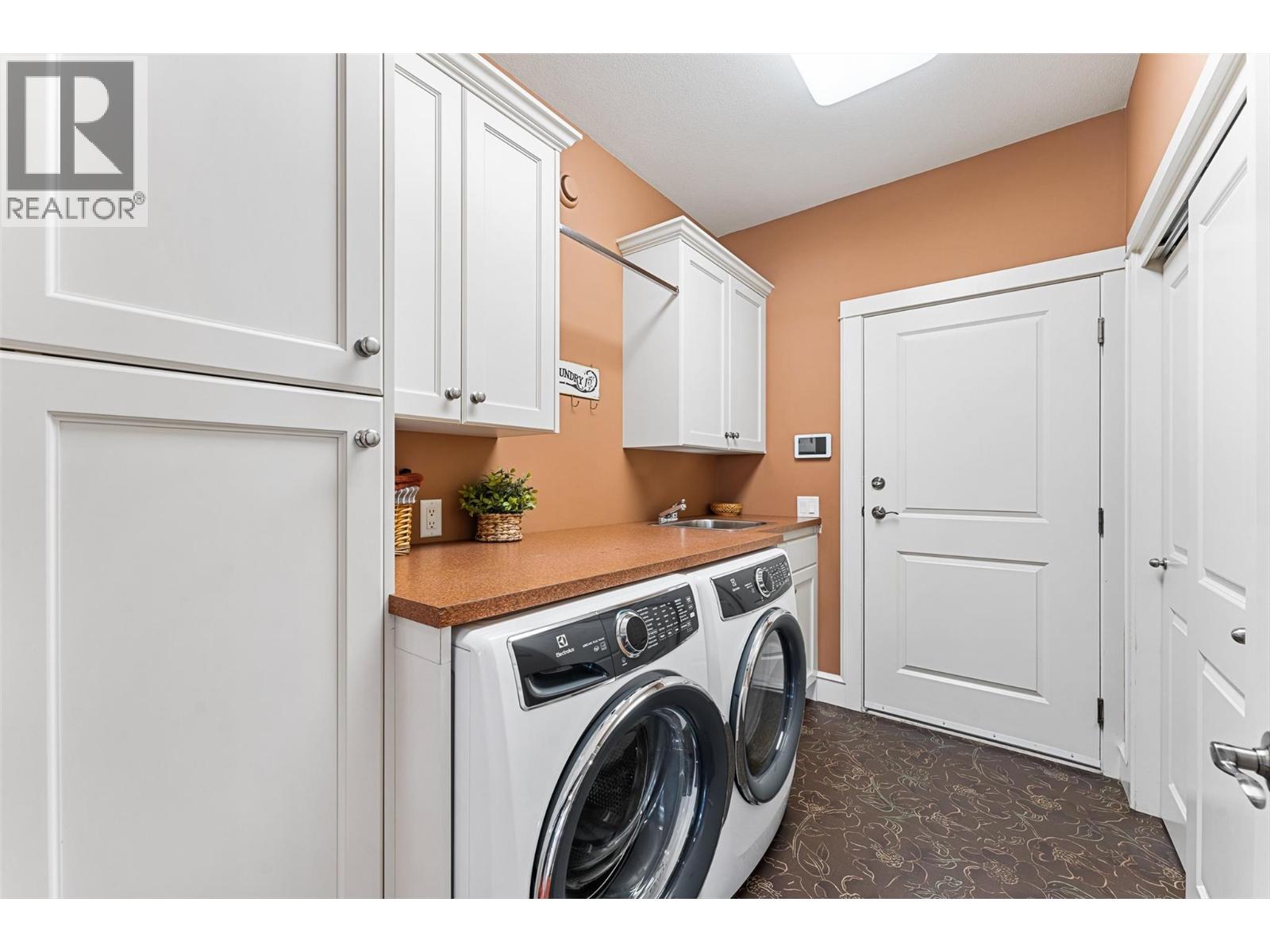  427 Long Ridge Drive, Kelowna