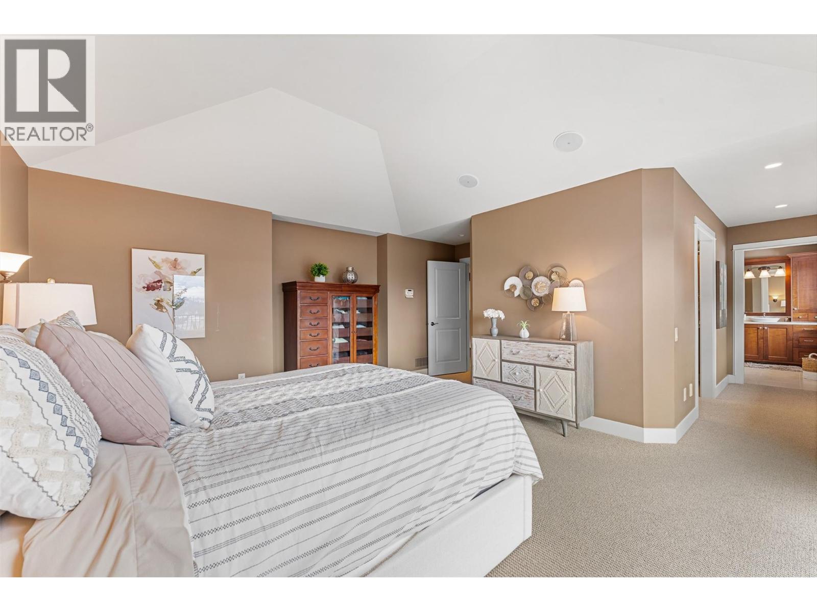 427 Long Ridge Drive, Kelowna