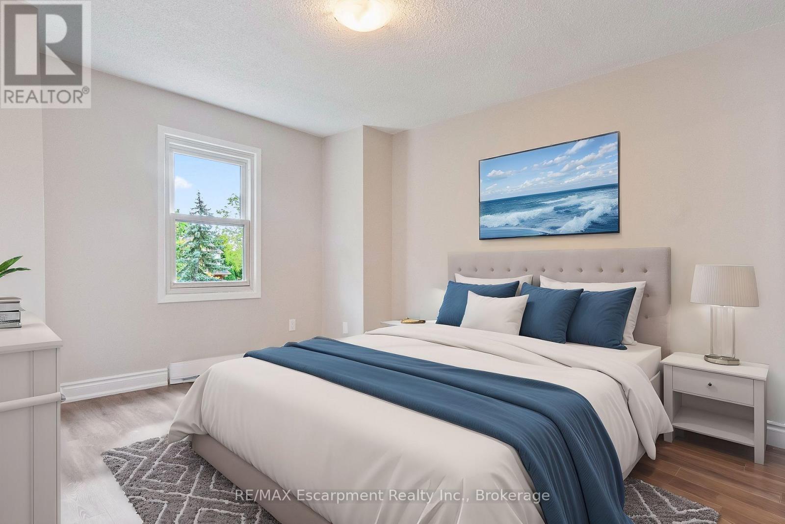 Photo 32 of 13 Normandy Place, Oakville ON