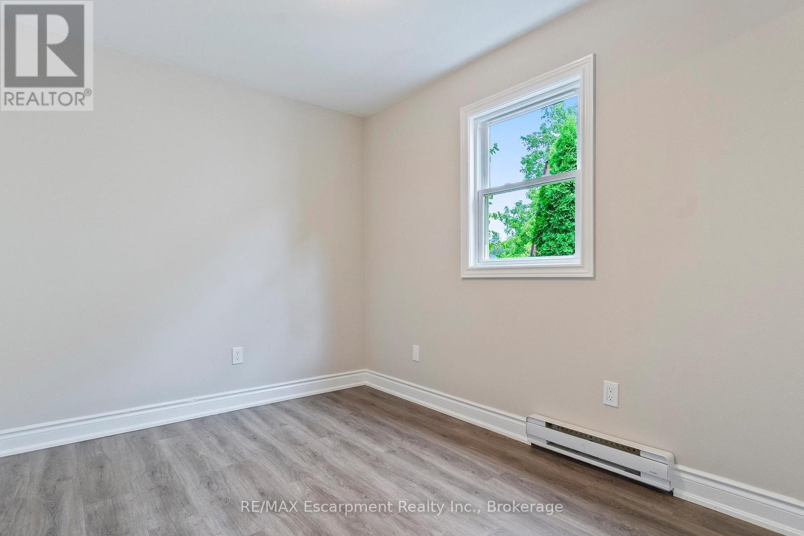 Photo 25 of 13 Normandy Place, Oakville ON