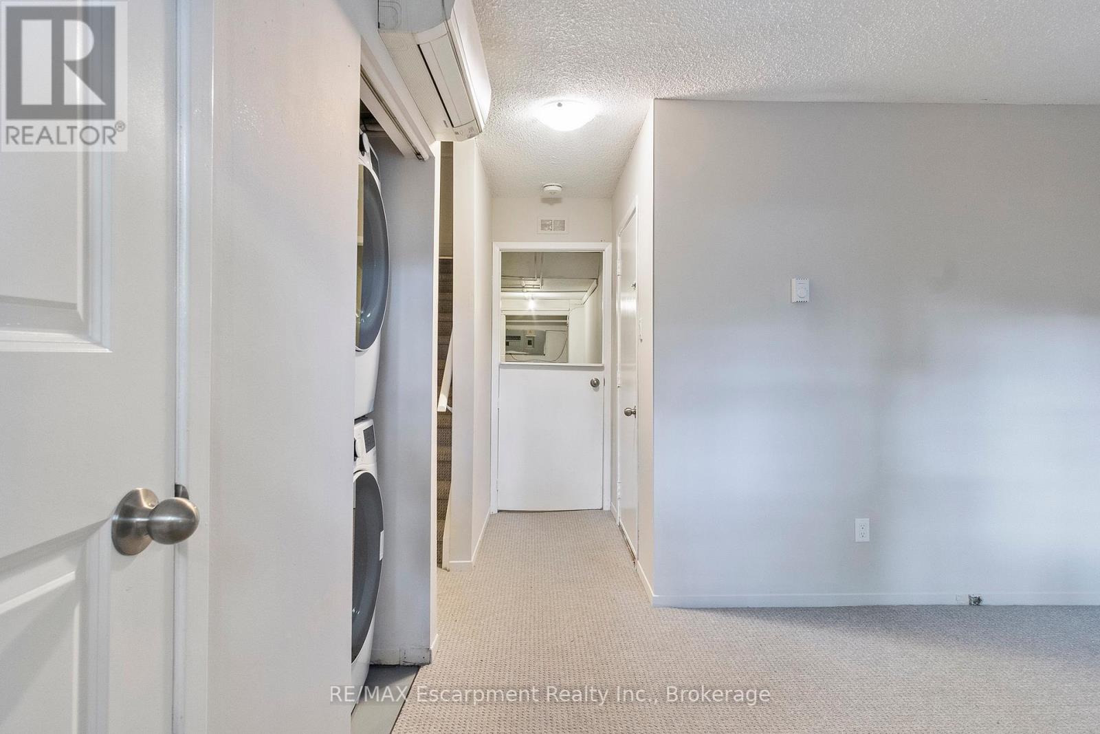 Photo 21 of 13 Normandy Place, Oakville ON