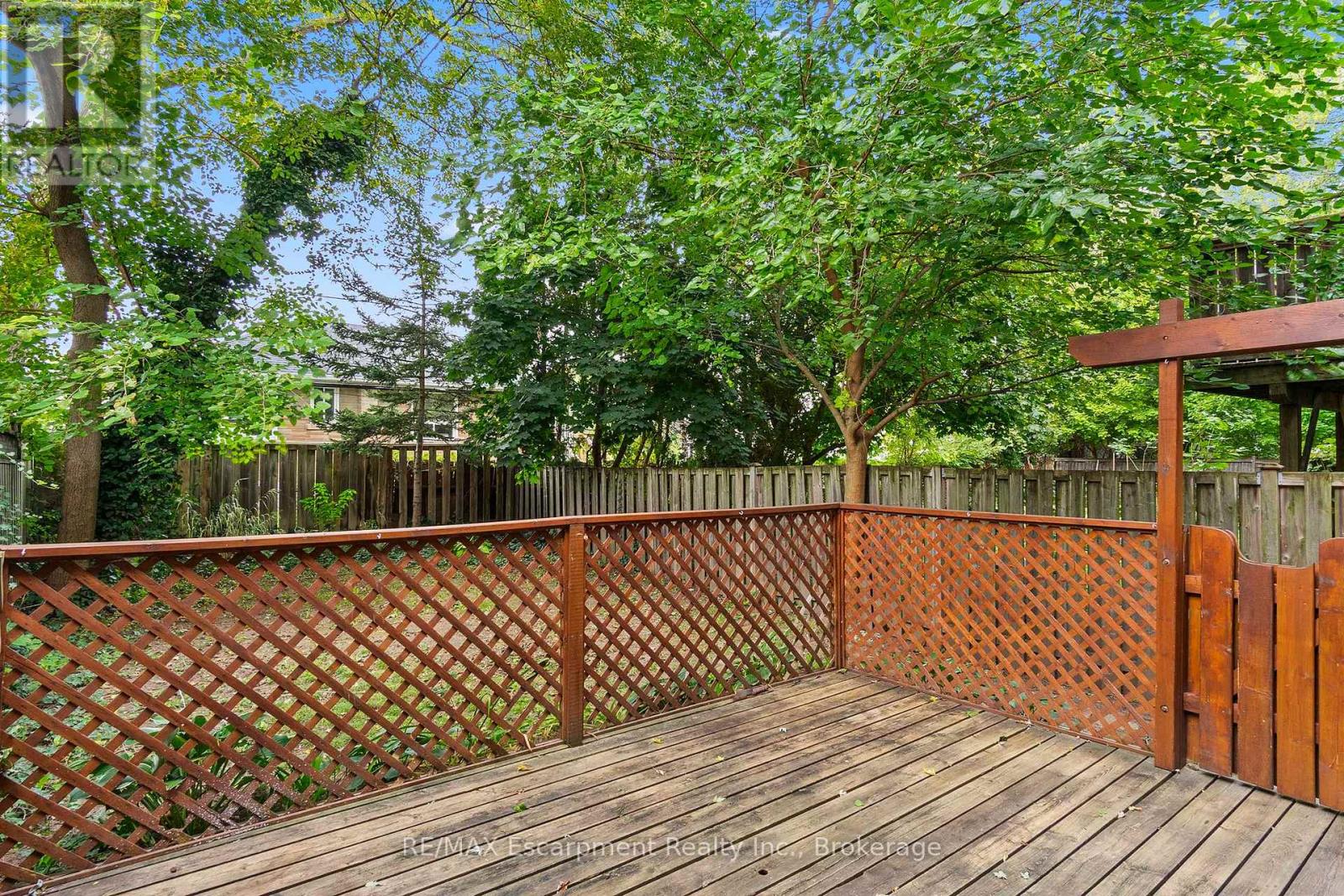 Photo 16 of 13 Normandy Place, Oakville ON