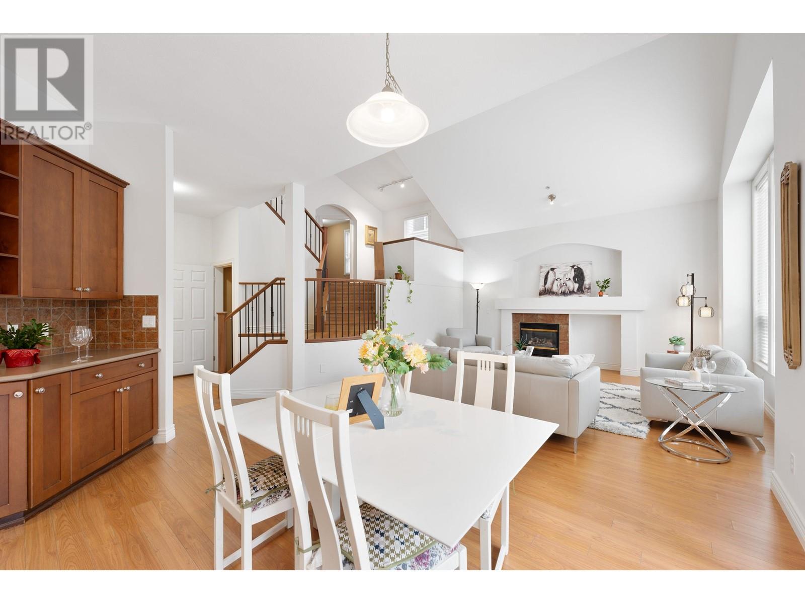 19243 FIELDSTONE WALK, Pitt Meadows real estate listing R3002214