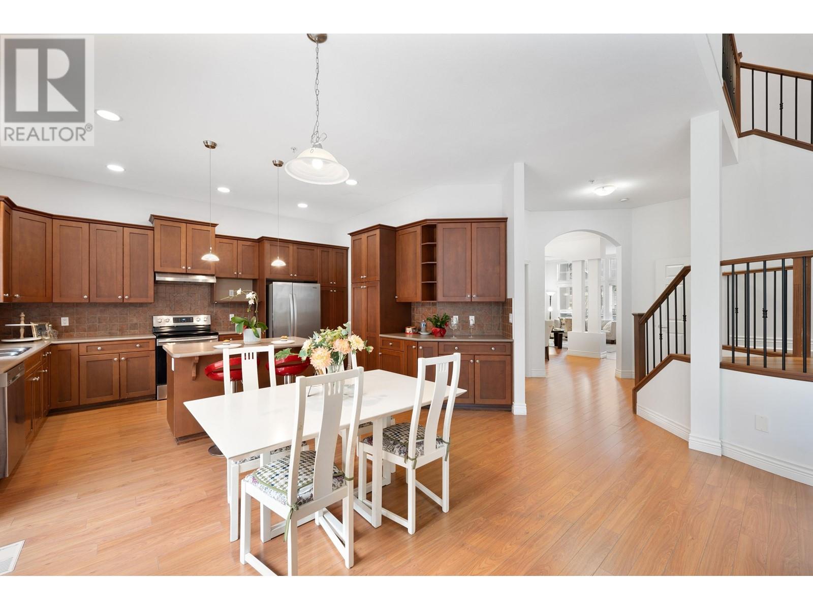 19243 FIELDSTONE WALK, Pitt Meadows real estate listing R3002214