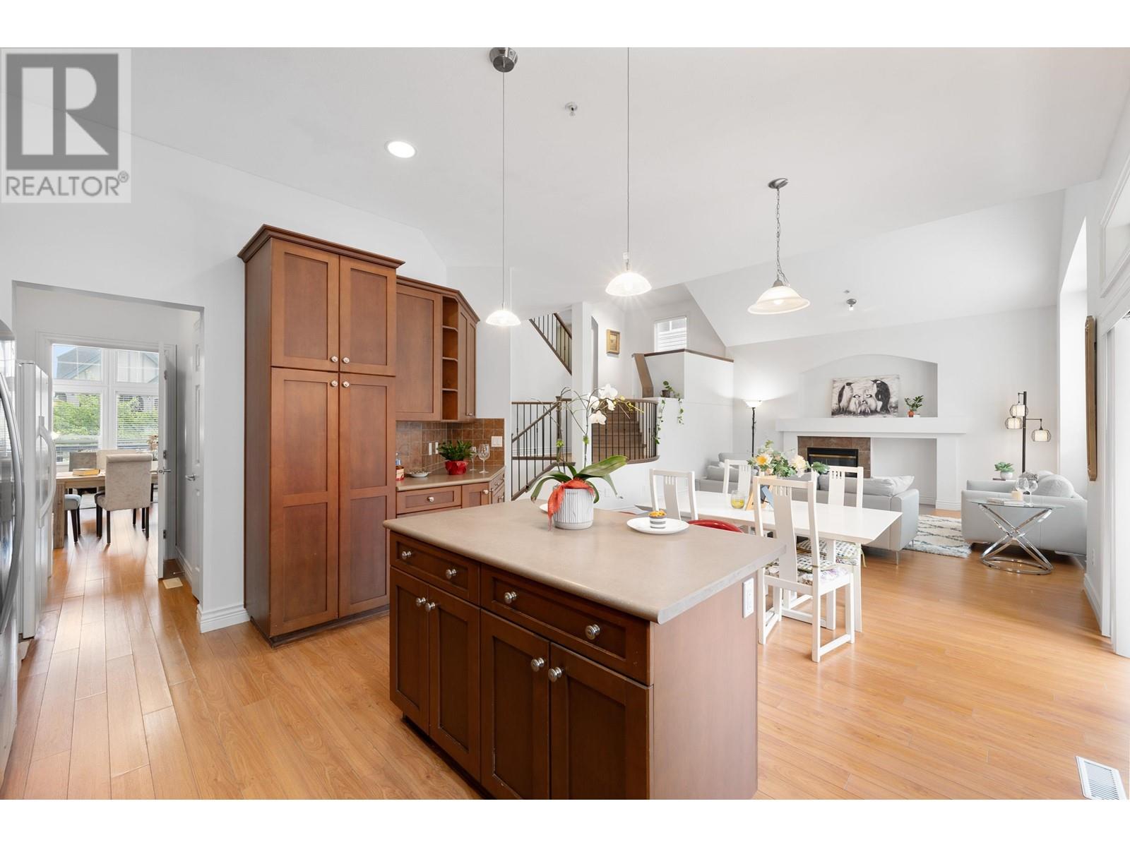 19243 FIELDSTONE WALK, Pitt Meadows real estate listing R3002214