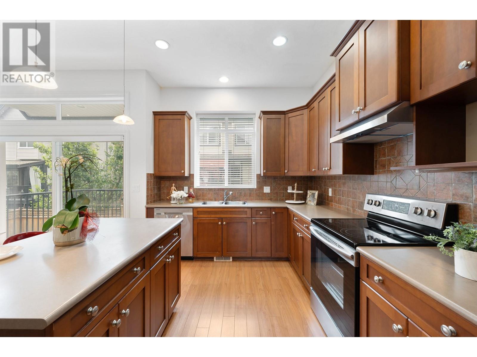 19243 FIELDSTONE WALK, Pitt Meadows real estate listing R3002214