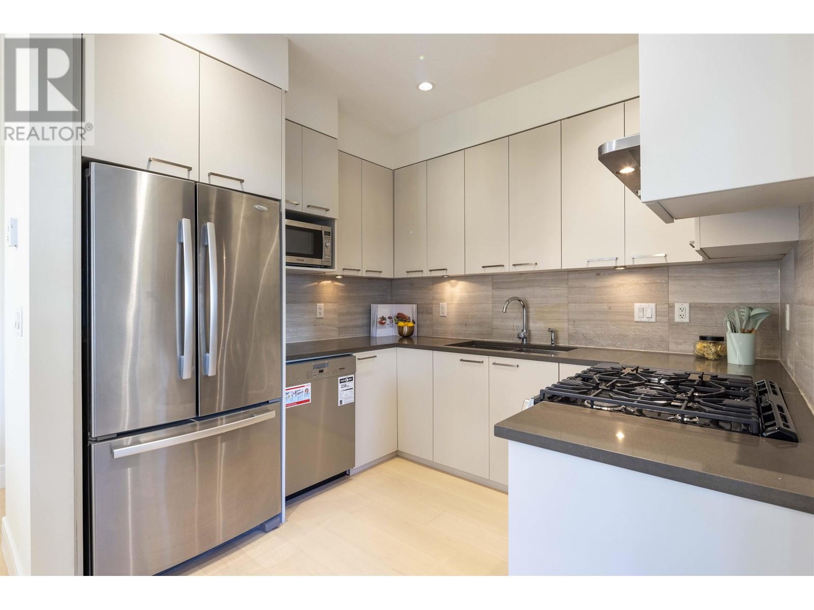 #1-7288 BLUNDELL Road, Richmond
