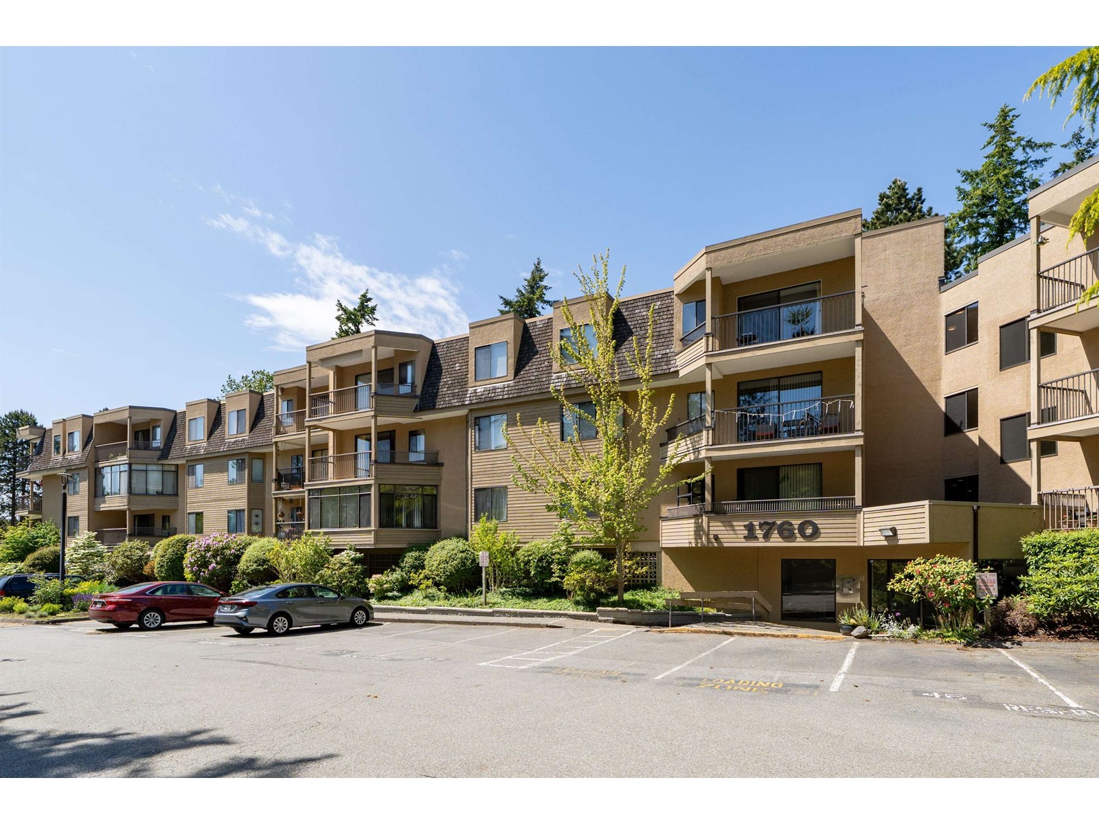 Photo 2 of 108 1760 Southmere Crescent, Surrey BC