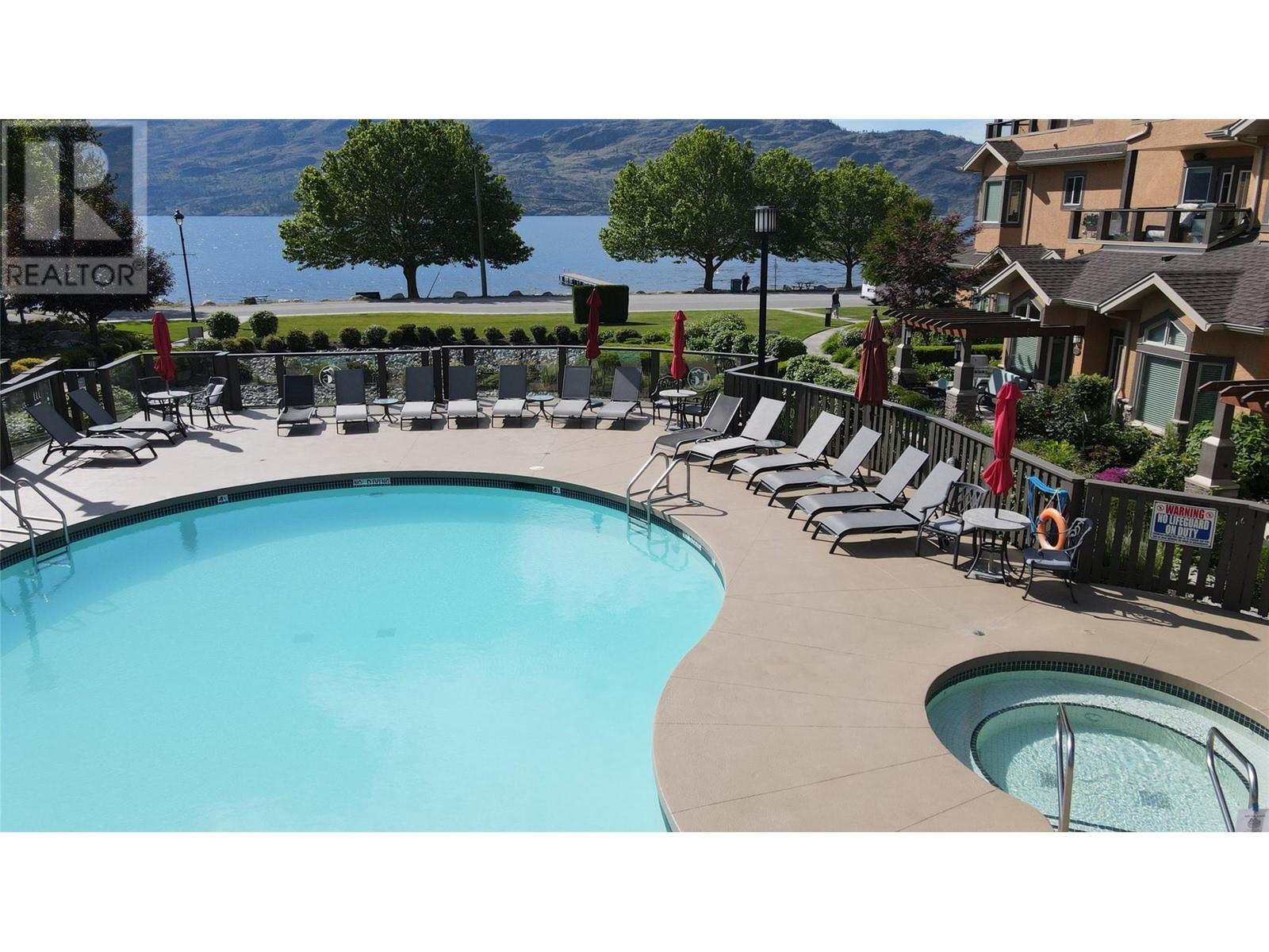 335 3996 Beach Avenue, Peachland