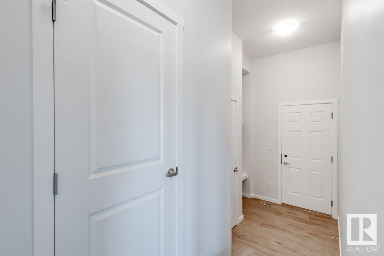 2040 209 ST NW, Edmonton