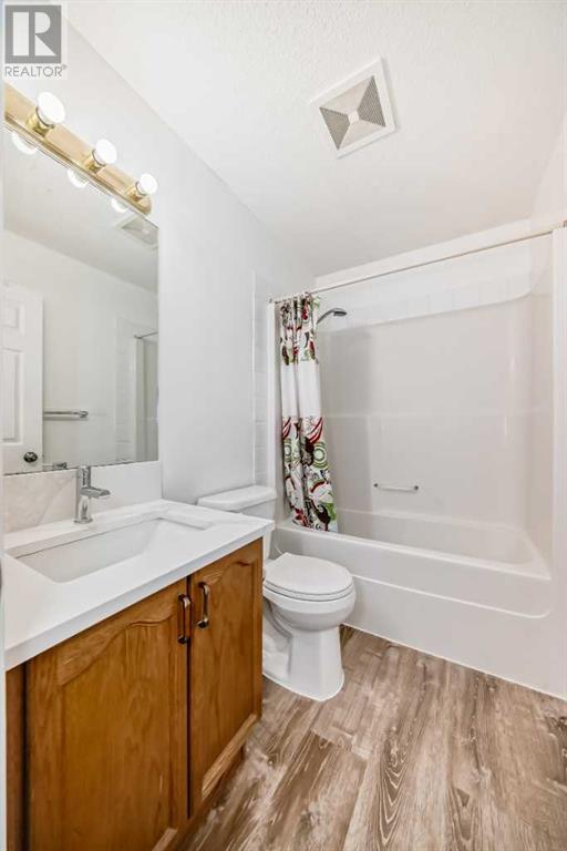 Single Family House for Sale in  Saddlemead Road NE Saddle Ridge Calgary 