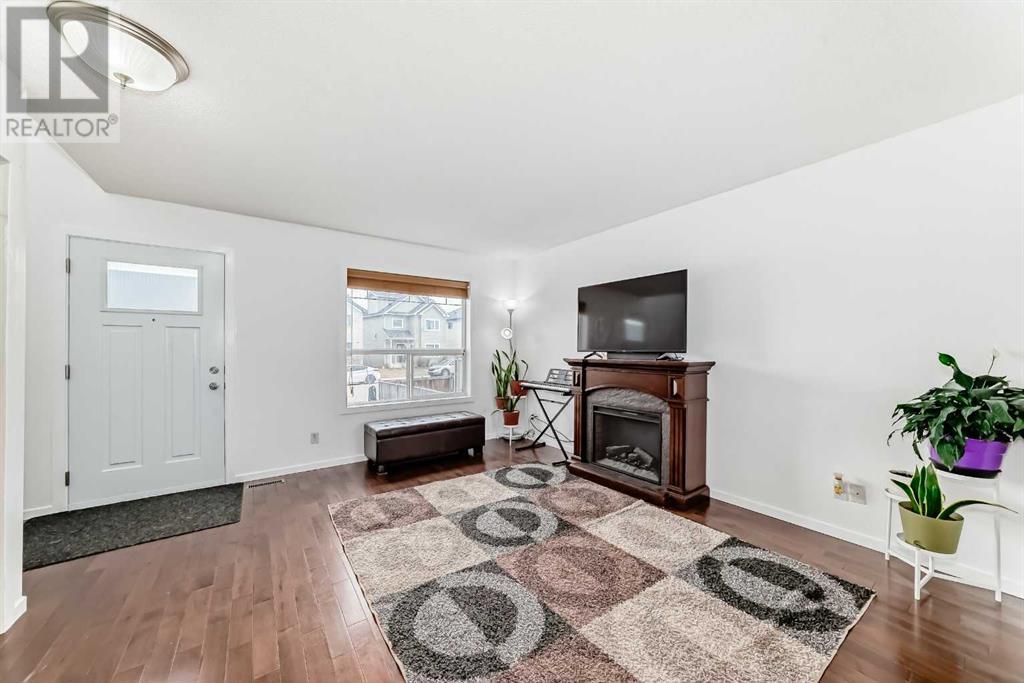 Single Family House for Sale in  Saddlemead Road NE Saddle Ridge Calgary 