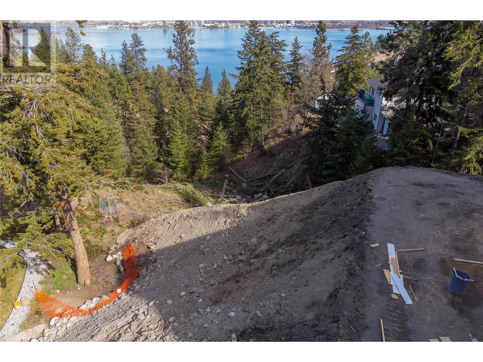  1423 Bear Creek Road, West Kelowna