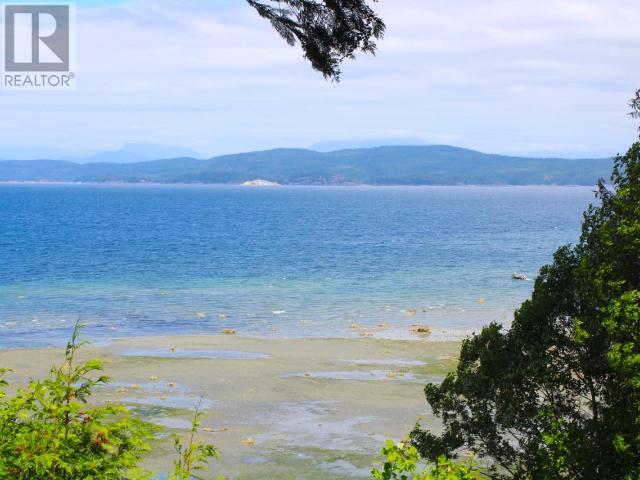 1652 SAVARY ISLAND ROAD, Savary Island
