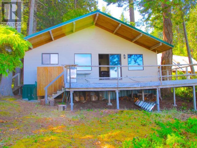 1652 SAVARY ISLAND ROAD, Savary Island