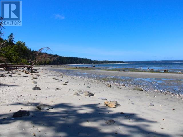 1652 SAVARY ISLAND ROAD, Savary Island