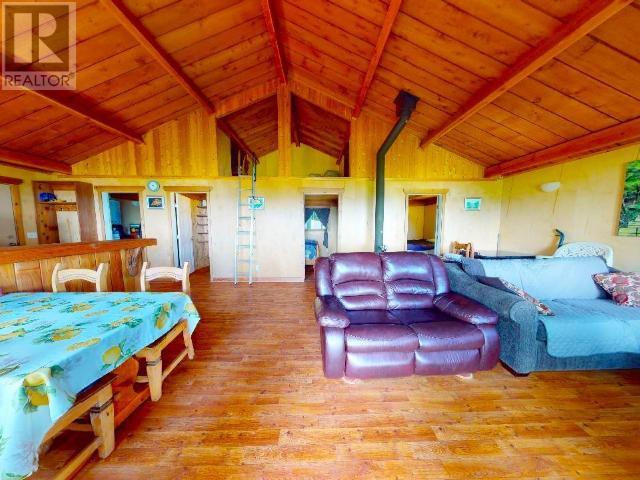 1652 SAVARY ISLAND ROAD, Savary Island