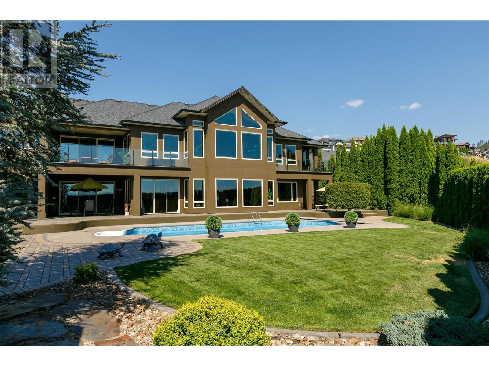 1528 Vineyard Drive, West Kelowna