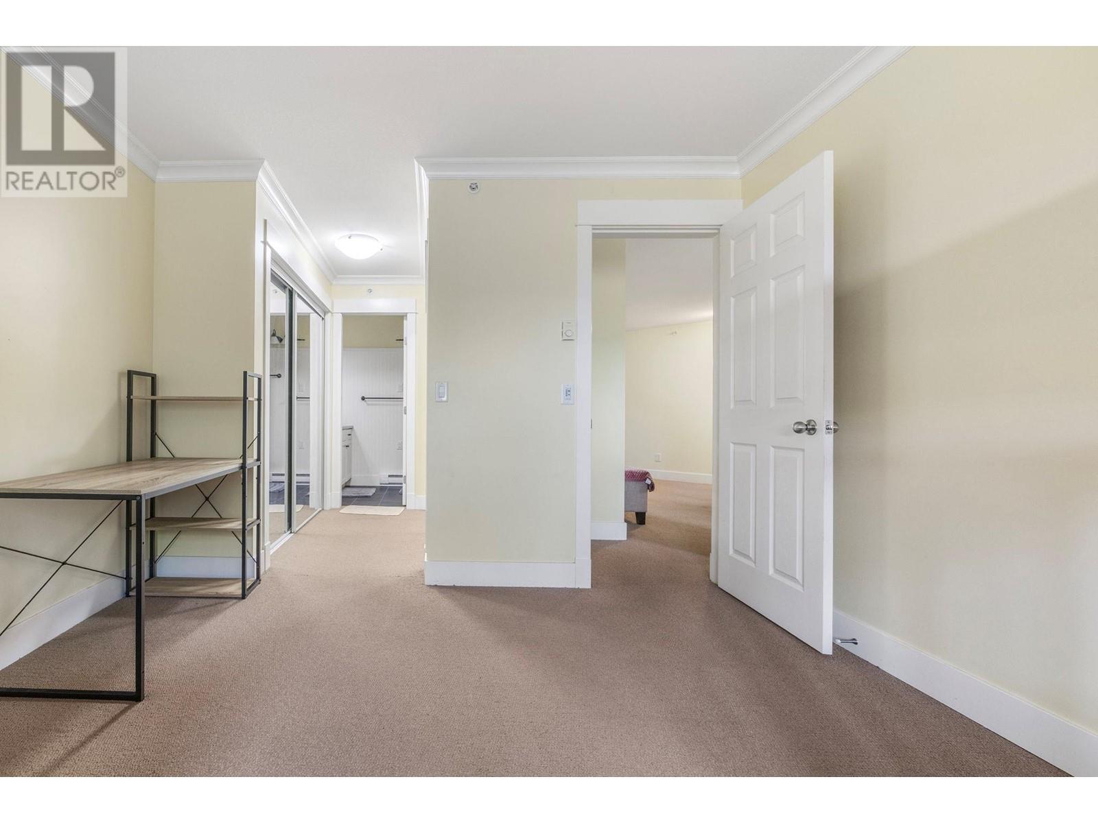 409 135 Ziprick Road, Kelowna