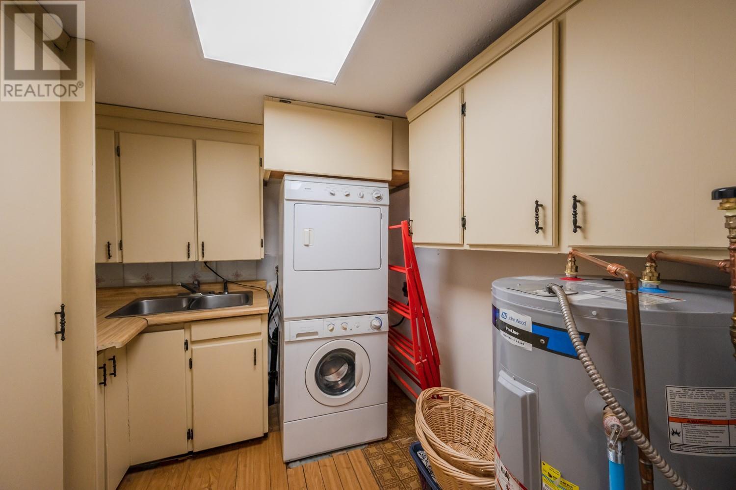  14892 GARNET Avenue, Summerland