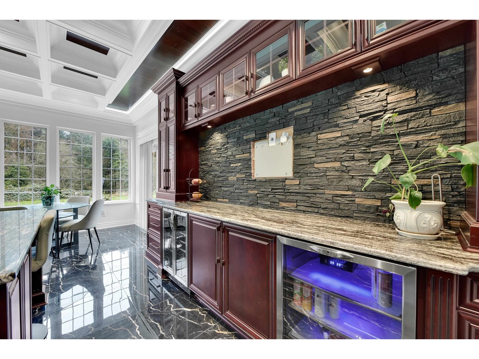 Photo 5 of 20054 Fernridge Crescent, Langley BC