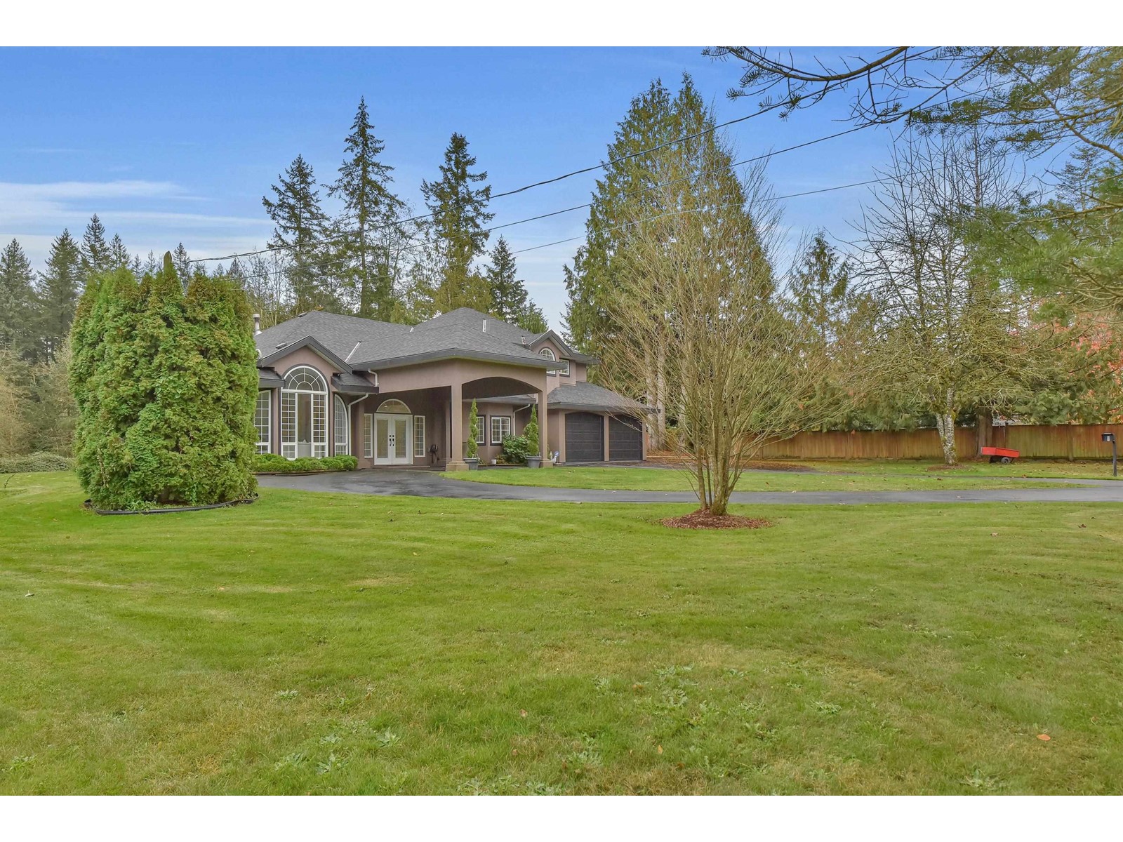 Photo 3 of 20054 Fernridge Crescent, Langley BC