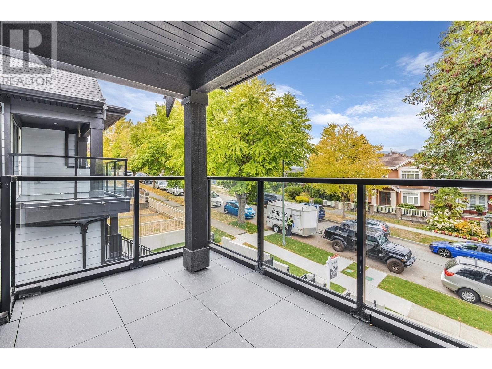 3442 E 4TH AVENUE, Vancouver