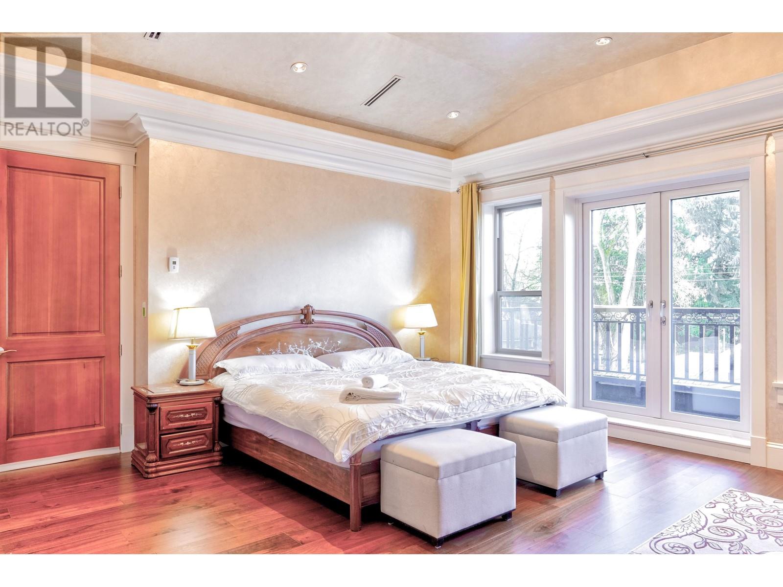 2237 W 37TH AVENUE, Vancouver