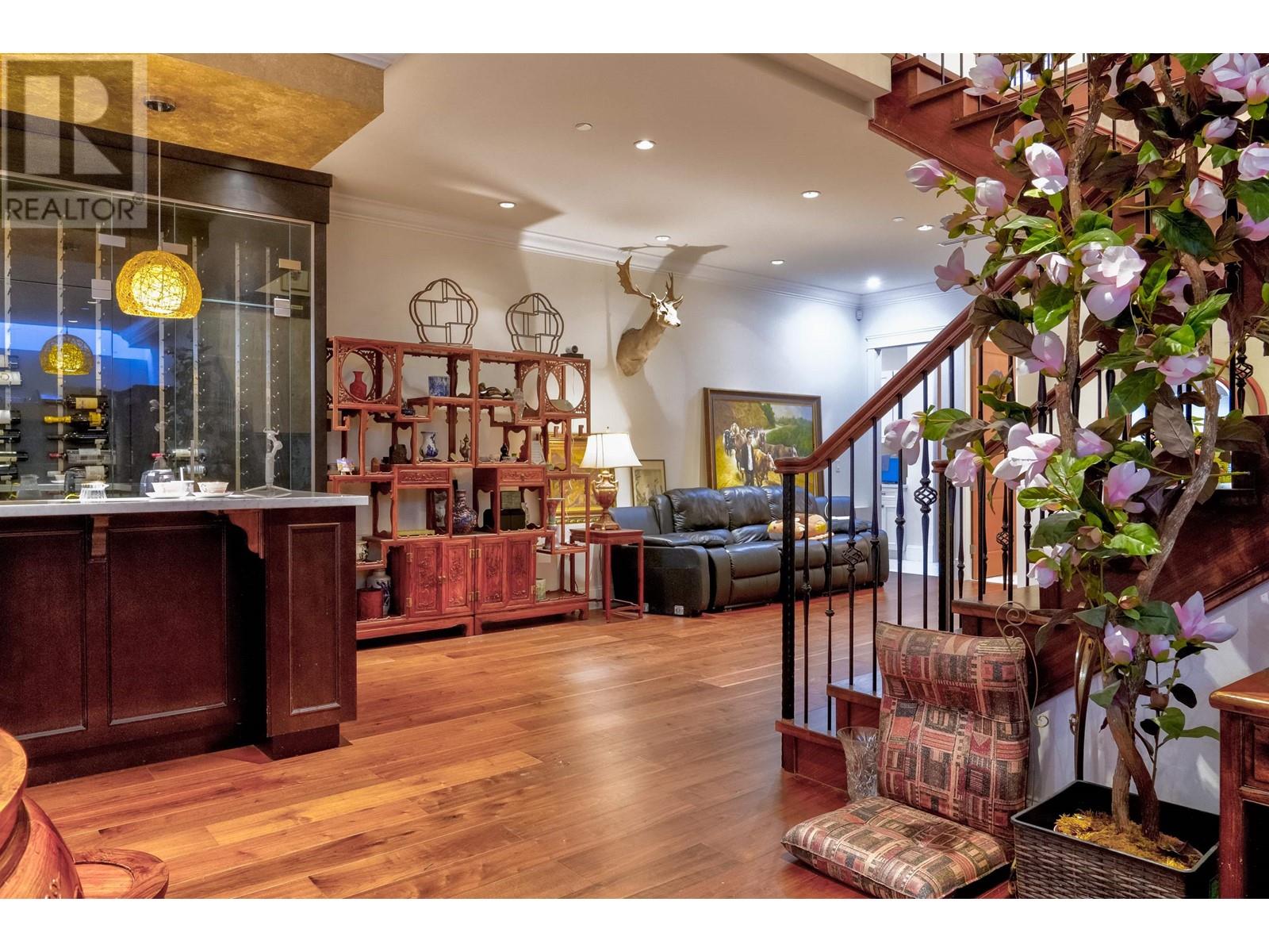 2237 W 37TH AVENUE, Vancouver